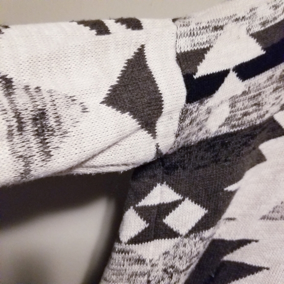 AEO Aztec Print Knit Hoodie - Picture 6 of 7
